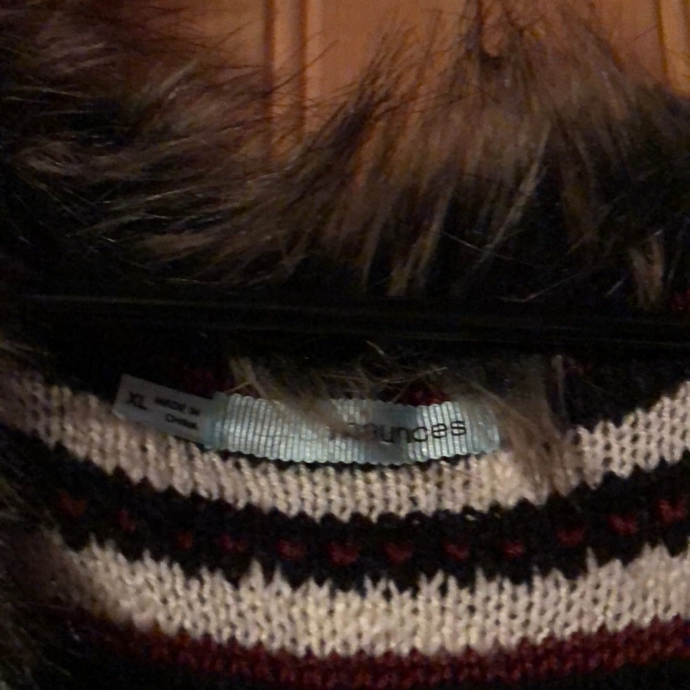 Vest - Picture 3 of 3
